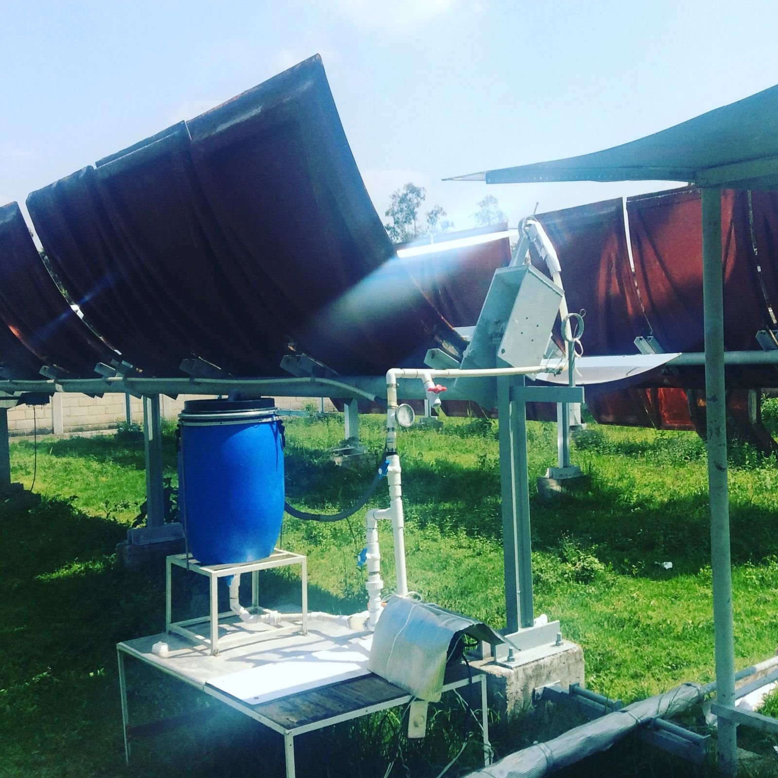 Campo de colectores solares parabólicos, Instituto de Ingeniería, UNAM